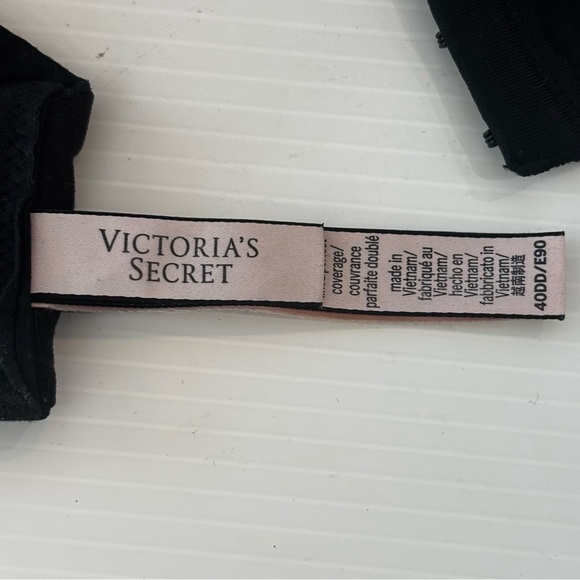 Victoria's Secret Bra Body By Victoria Lined Perfect Coverage Black 40DD - Picture 5 of 10
